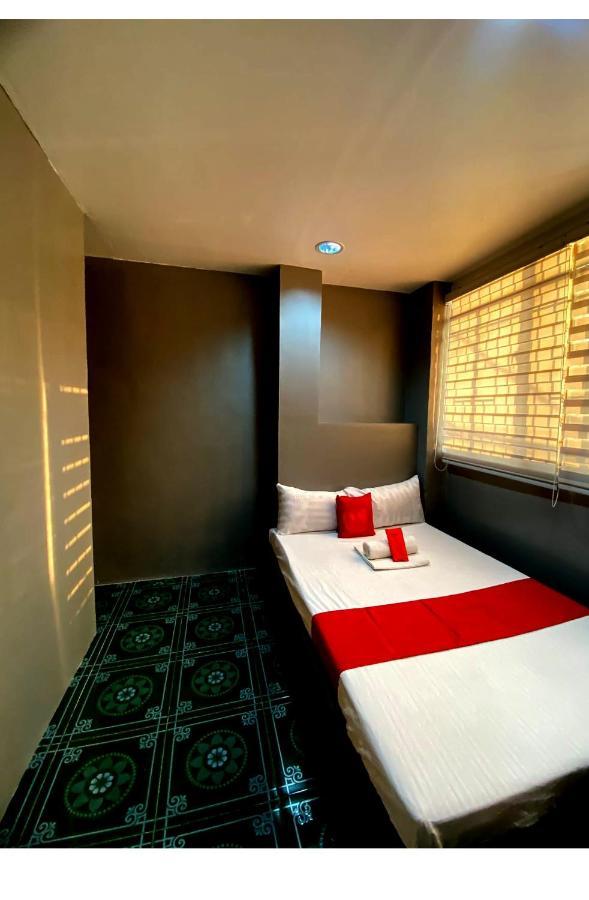 Oyo 104 Manila Venetian Hotel المظهر الخارجي الصورة